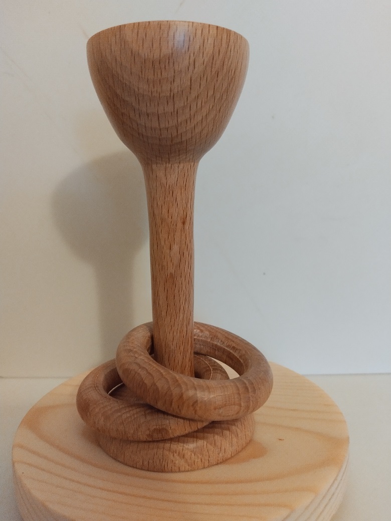 Picture of a Goblet with captive ring